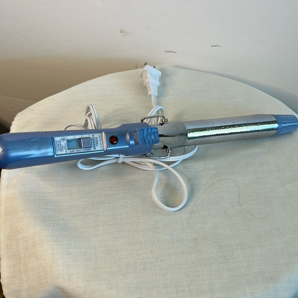 Vidal Sassoon model 122 curling iron